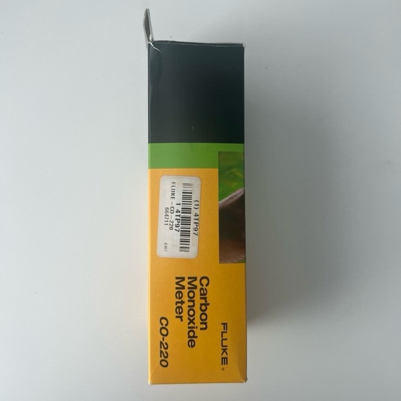 Fluke CO-220 Carbon Monoxide Meter - Picture 7 of 8